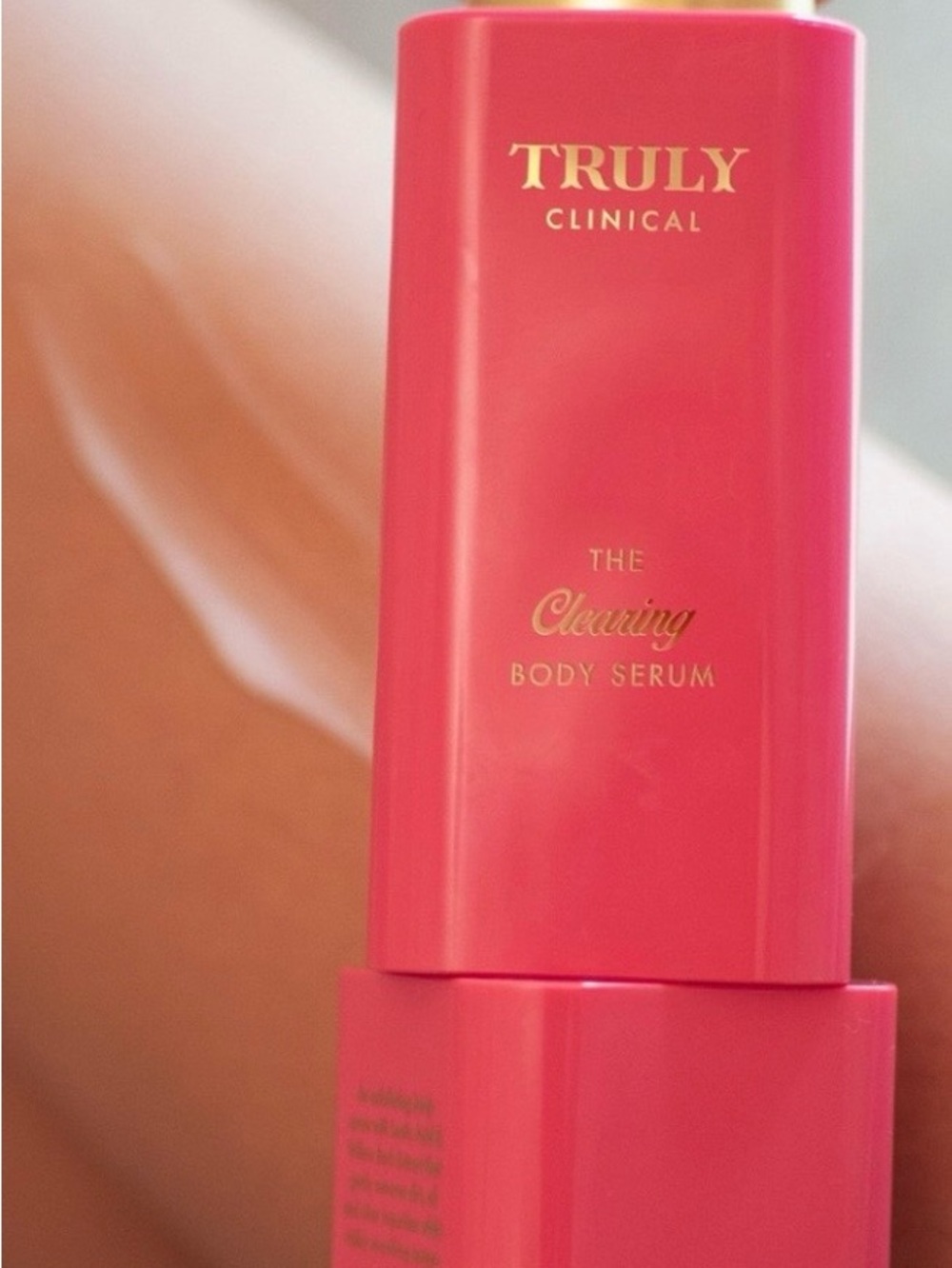 TRULY Clinical Clearing Body Serum - Hot Pink